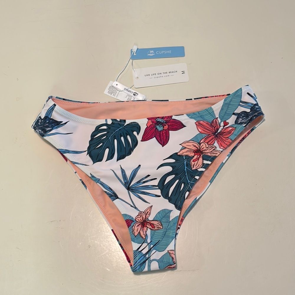 BRAND NEW W TAGS Cupshe White and Blue Bikini Swimwear